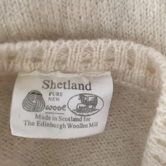 Vintage Shetland 100% Pure Wool White Sweater Made in Scotland Warm Winter - Picture 6 of 7